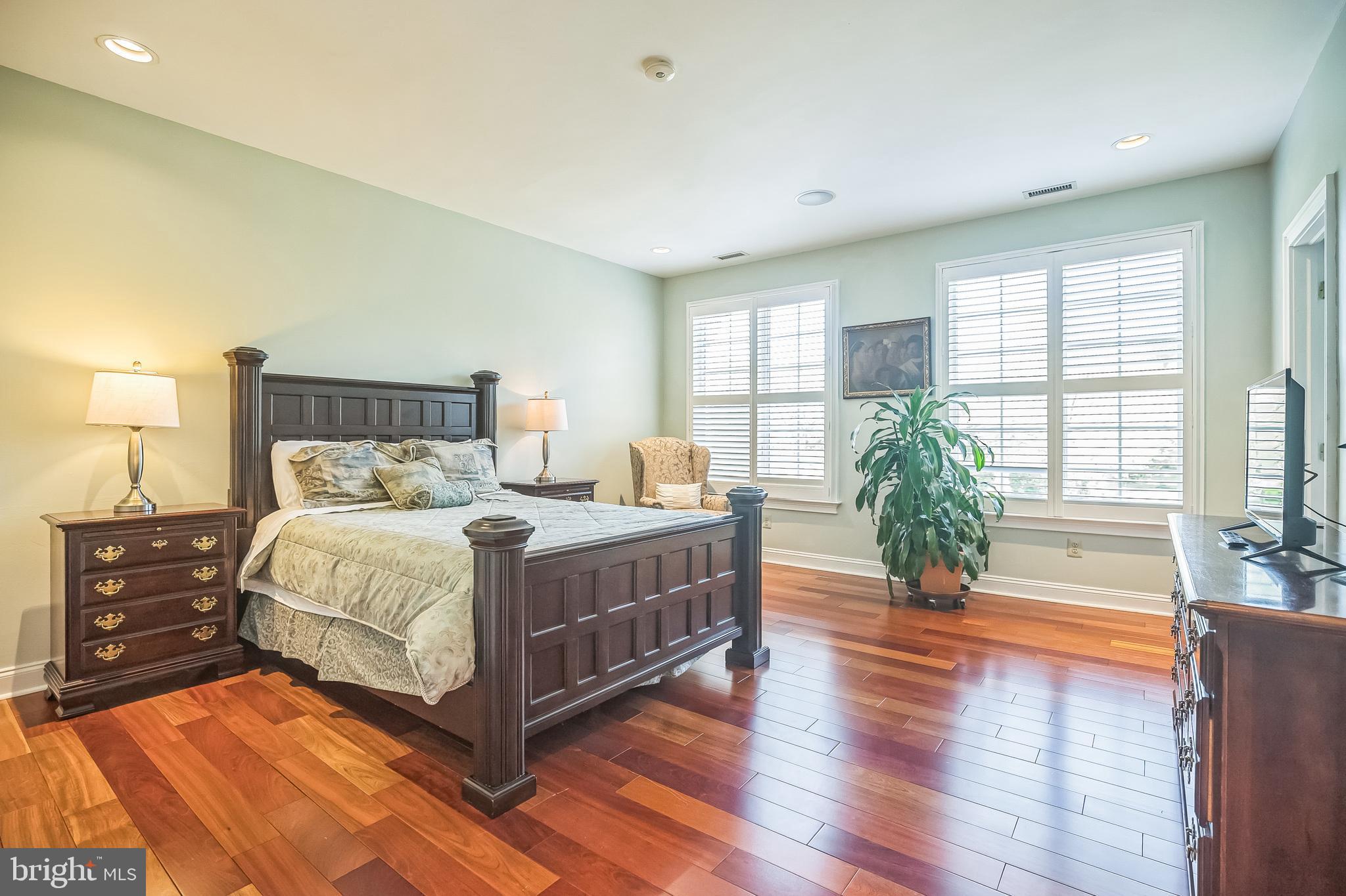 710 DAVENTRY WAY