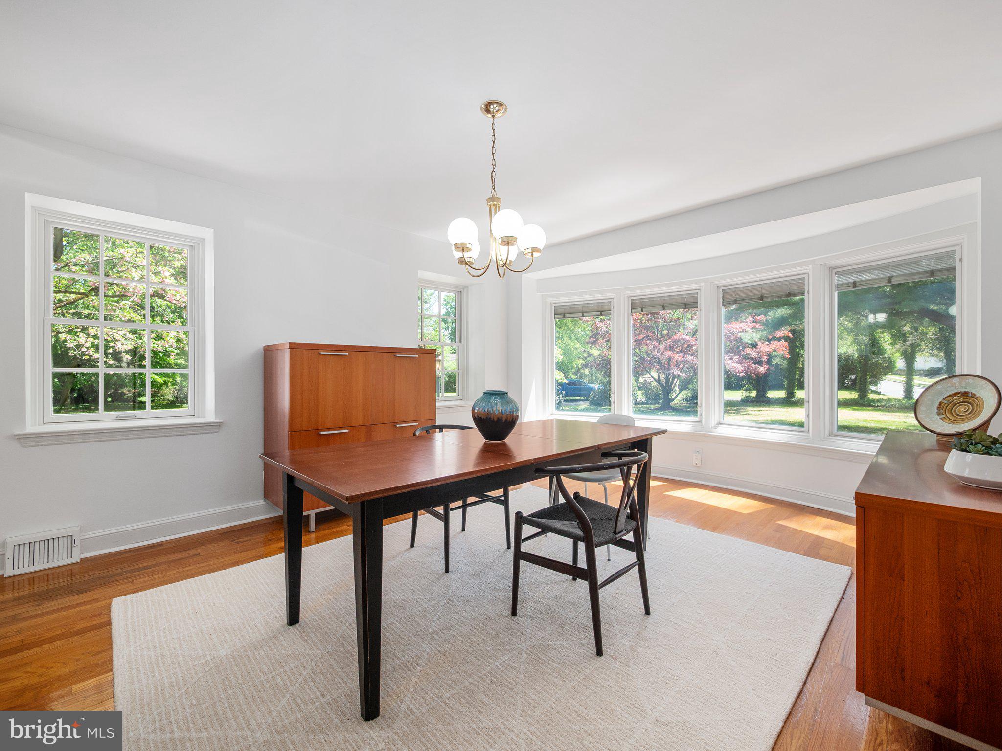 960 MEETINGHOUSE ROAD