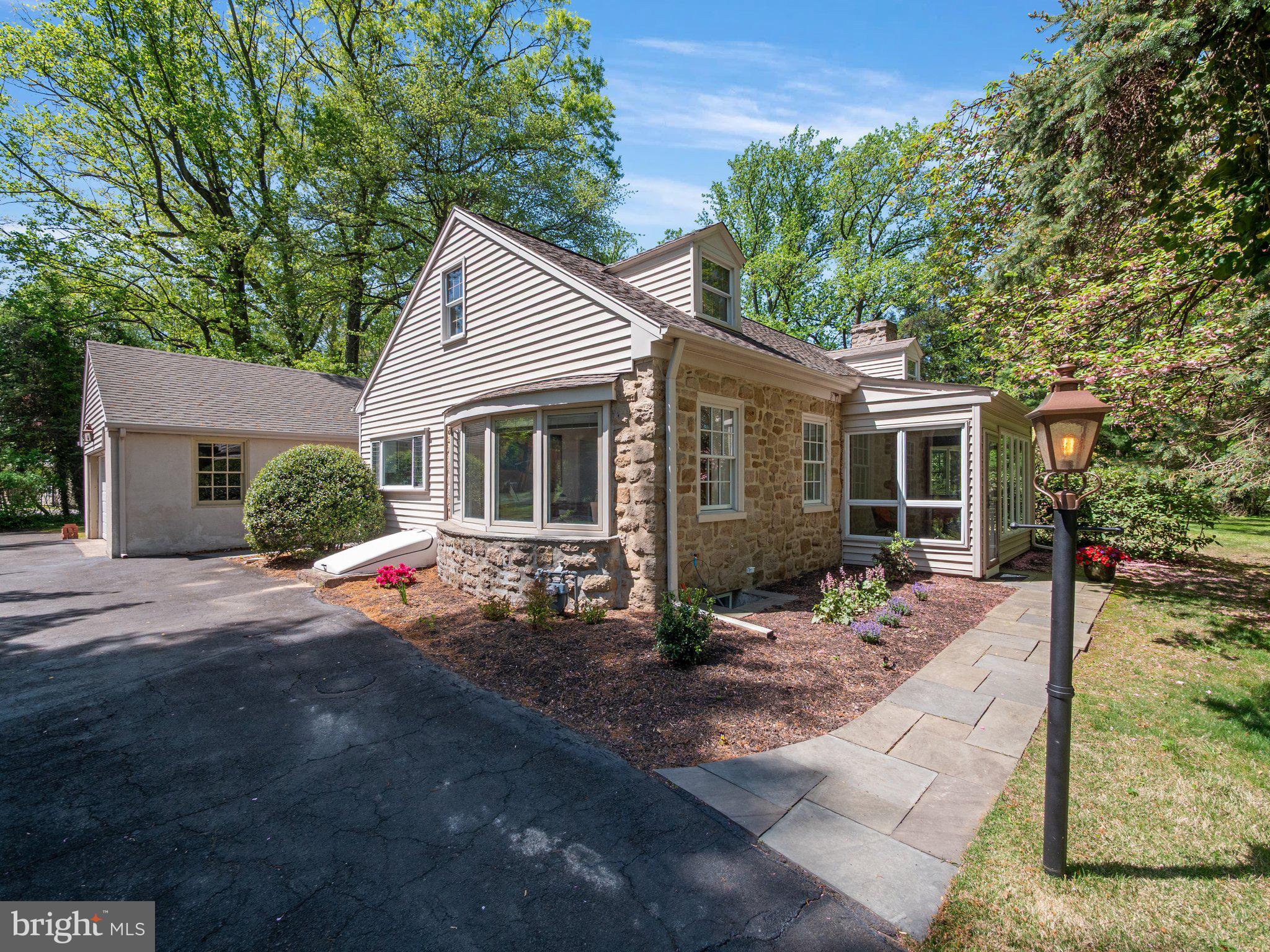 960 MEETINGHOUSE ROAD