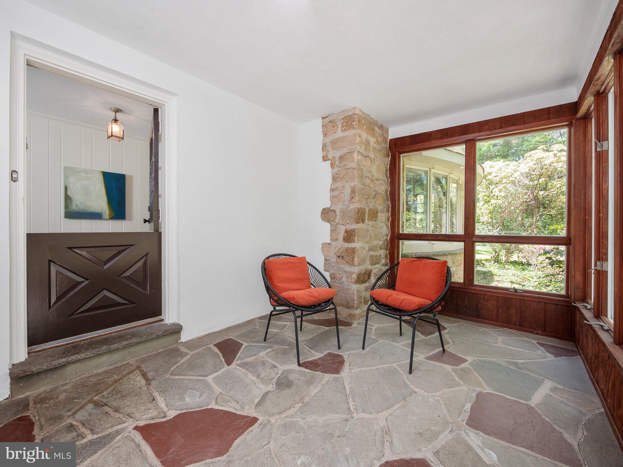 960 MEETINGHOUSE ROAD