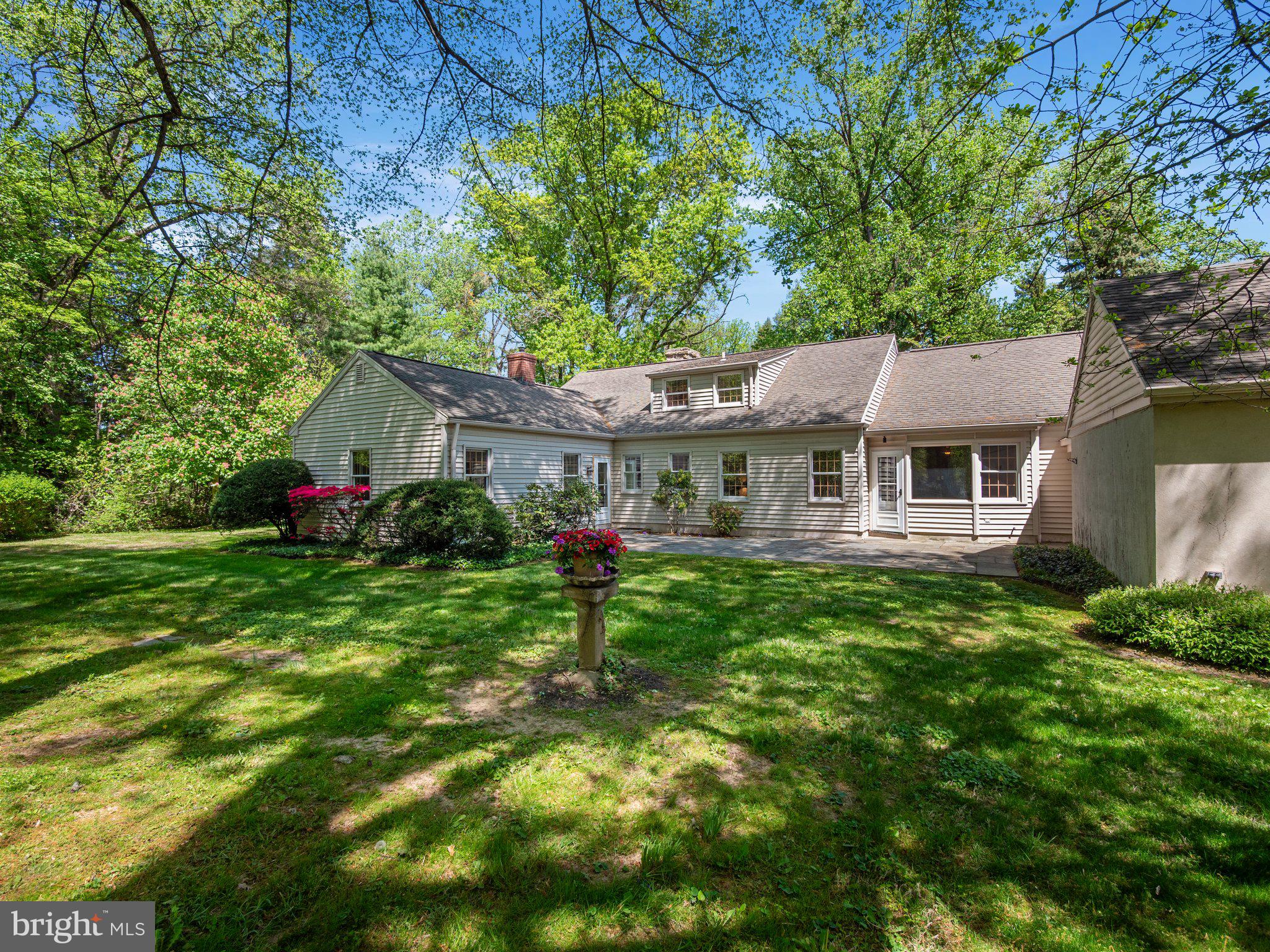 960 MEETINGHOUSE ROAD