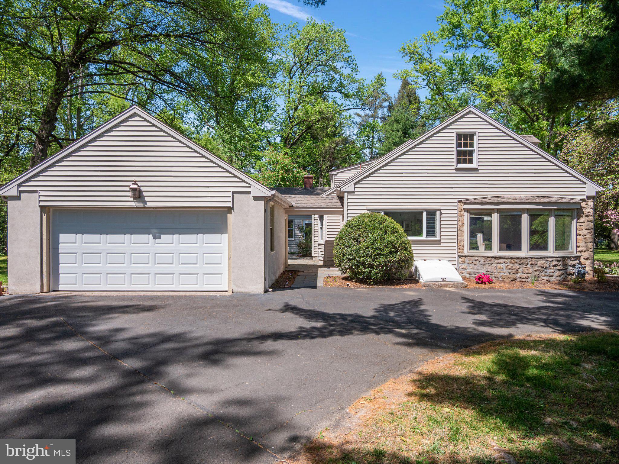 960 MEETINGHOUSE ROAD