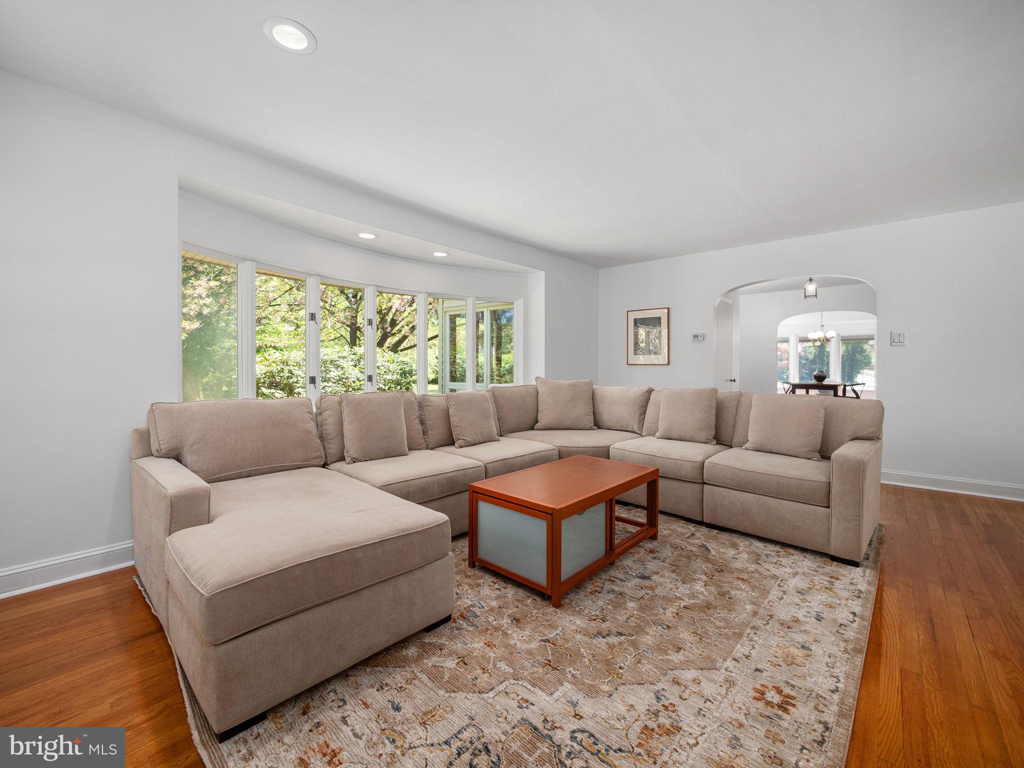 960 MEETINGHOUSE ROAD