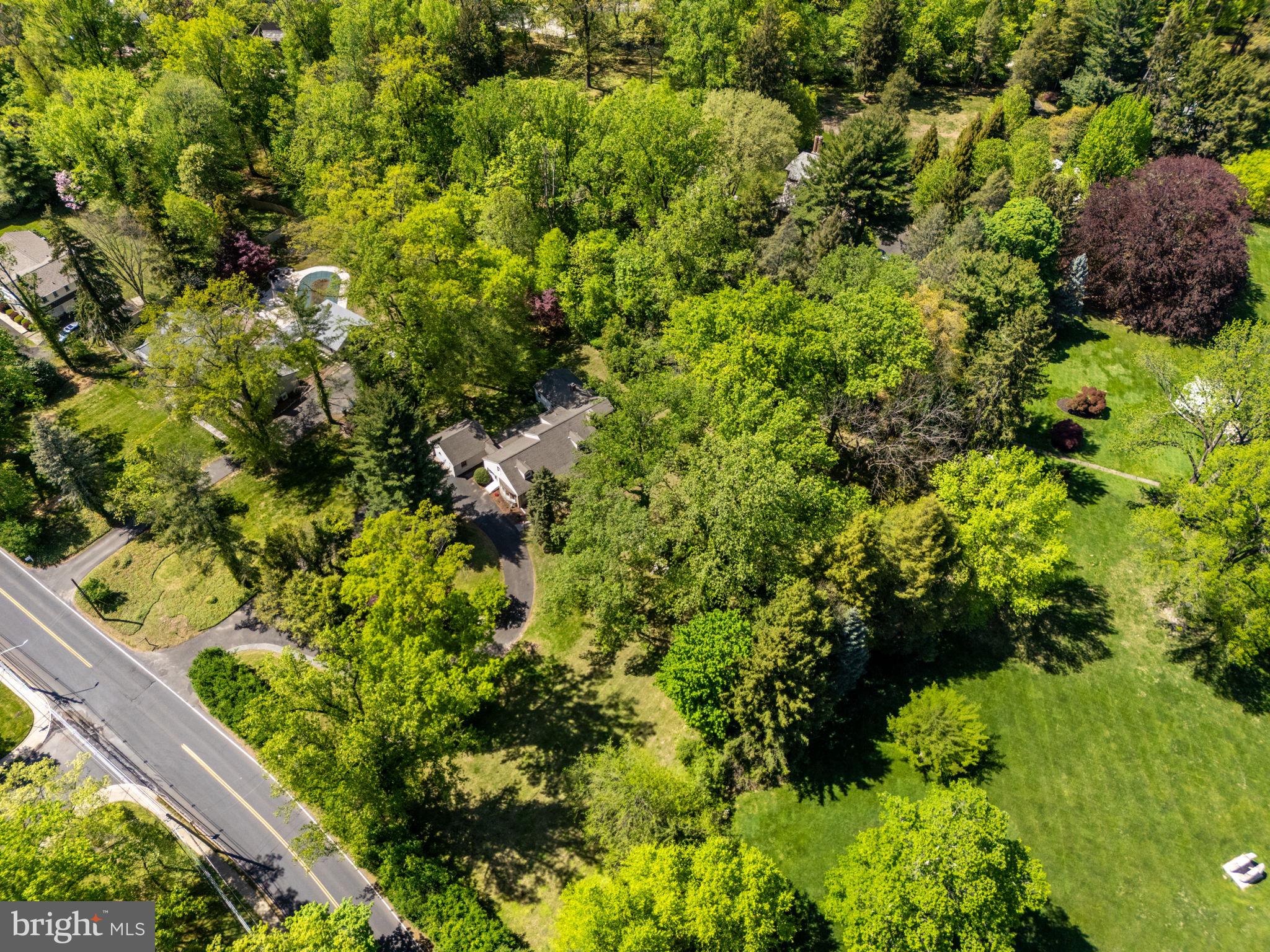 960 MEETINGHOUSE ROAD
