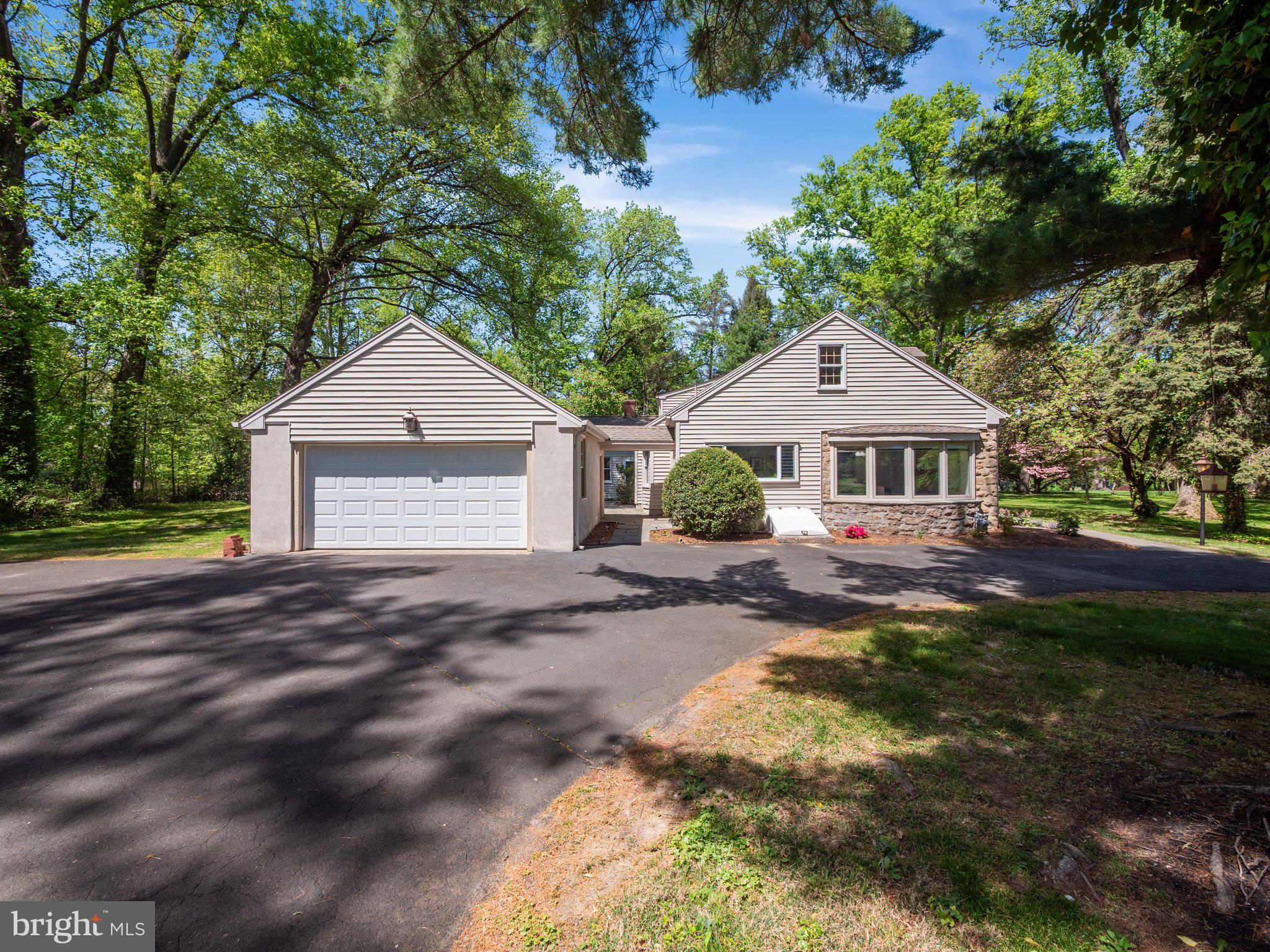 960 MEETINGHOUSE ROAD