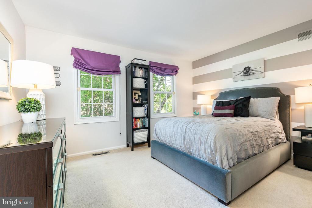 1275 TRESSLER DRIVE