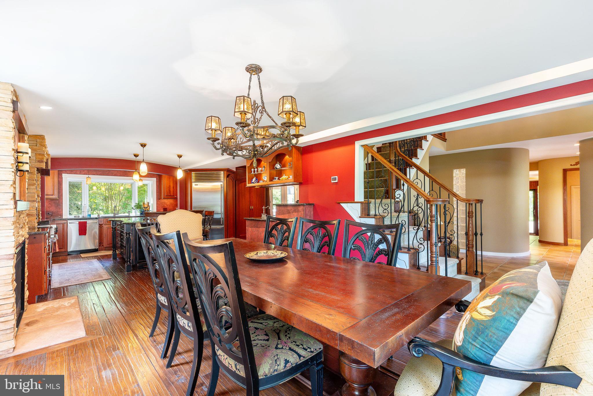 1275 TRESSLER DRIVE