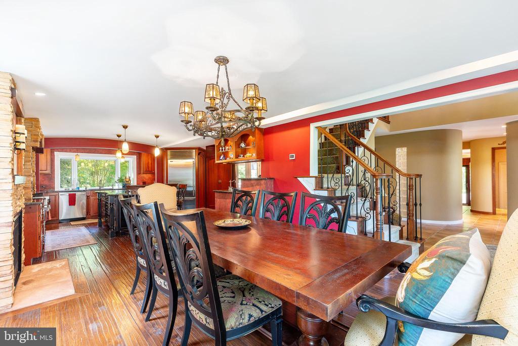 1275 TRESSLER DRIVE