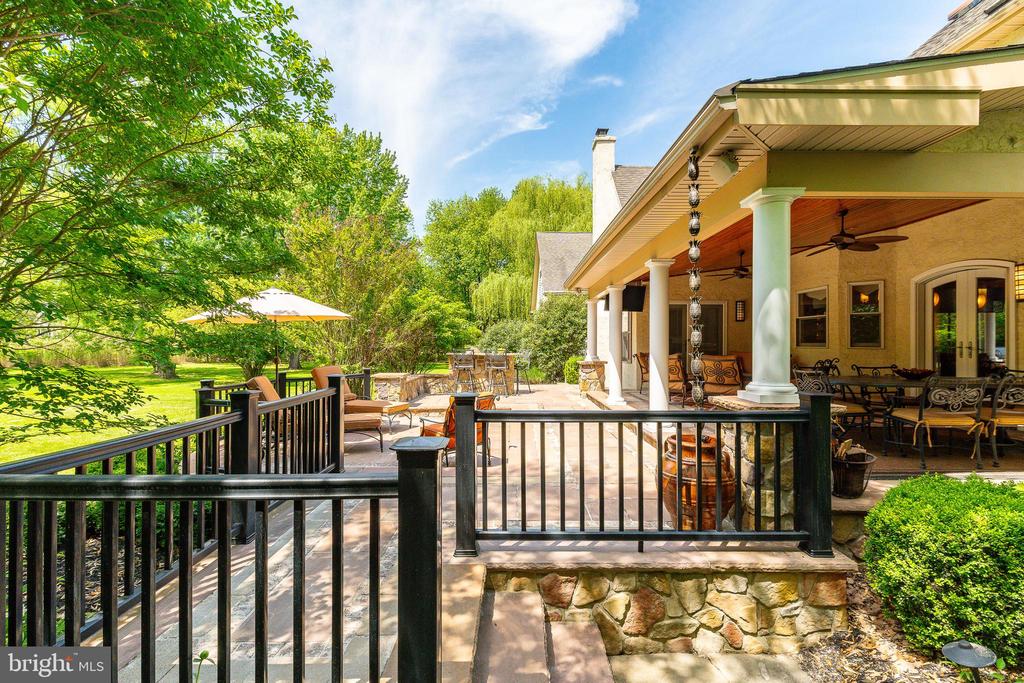 1275 TRESSLER DRIVE