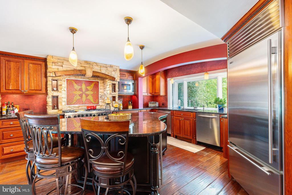 1275 TRESSLER DRIVE