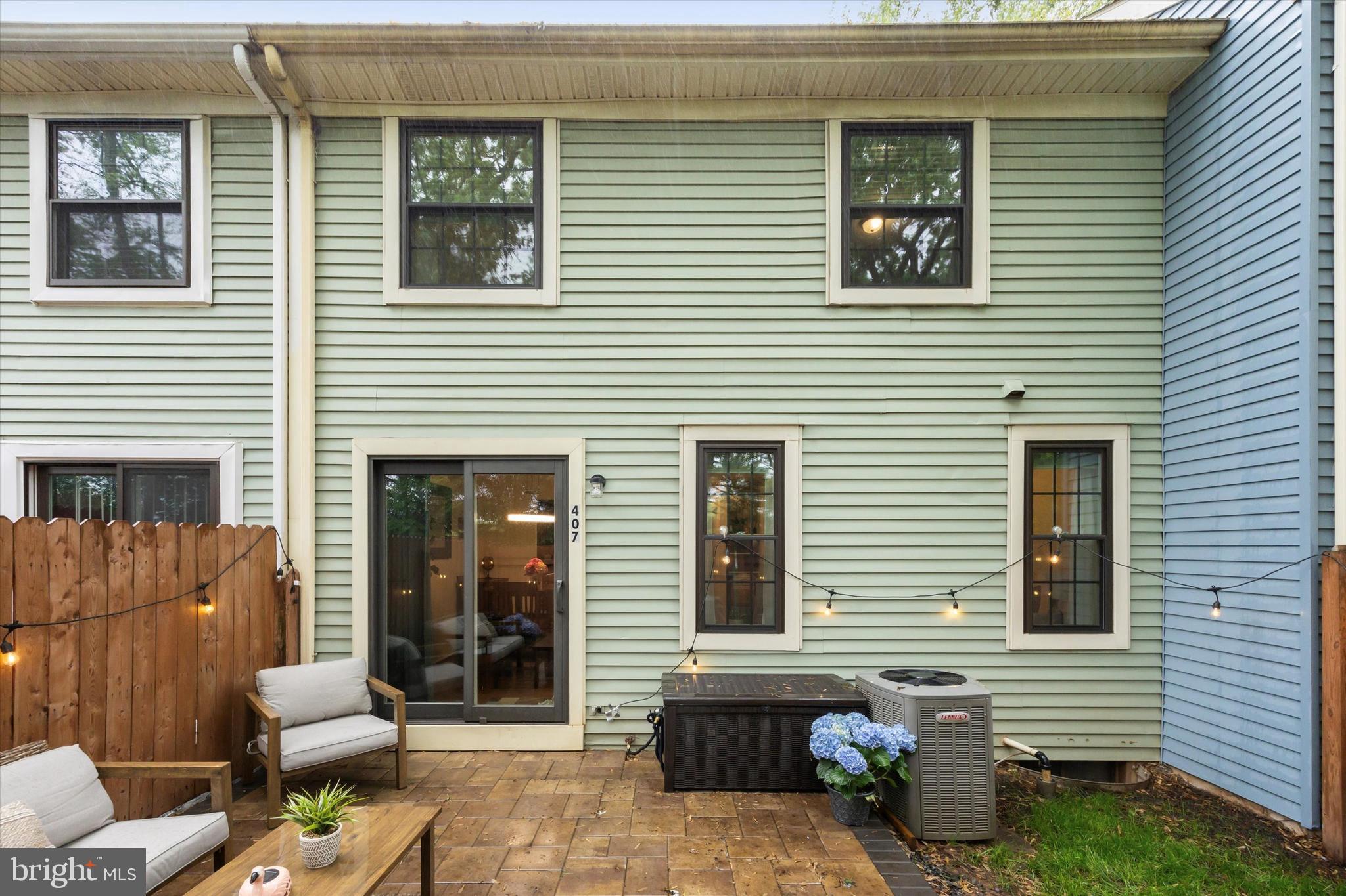 407 FRANKLIN COURT