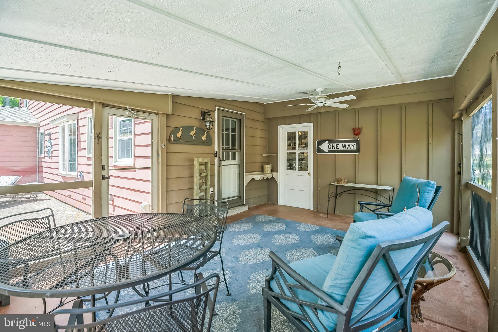 1737 HOLMES ROAD