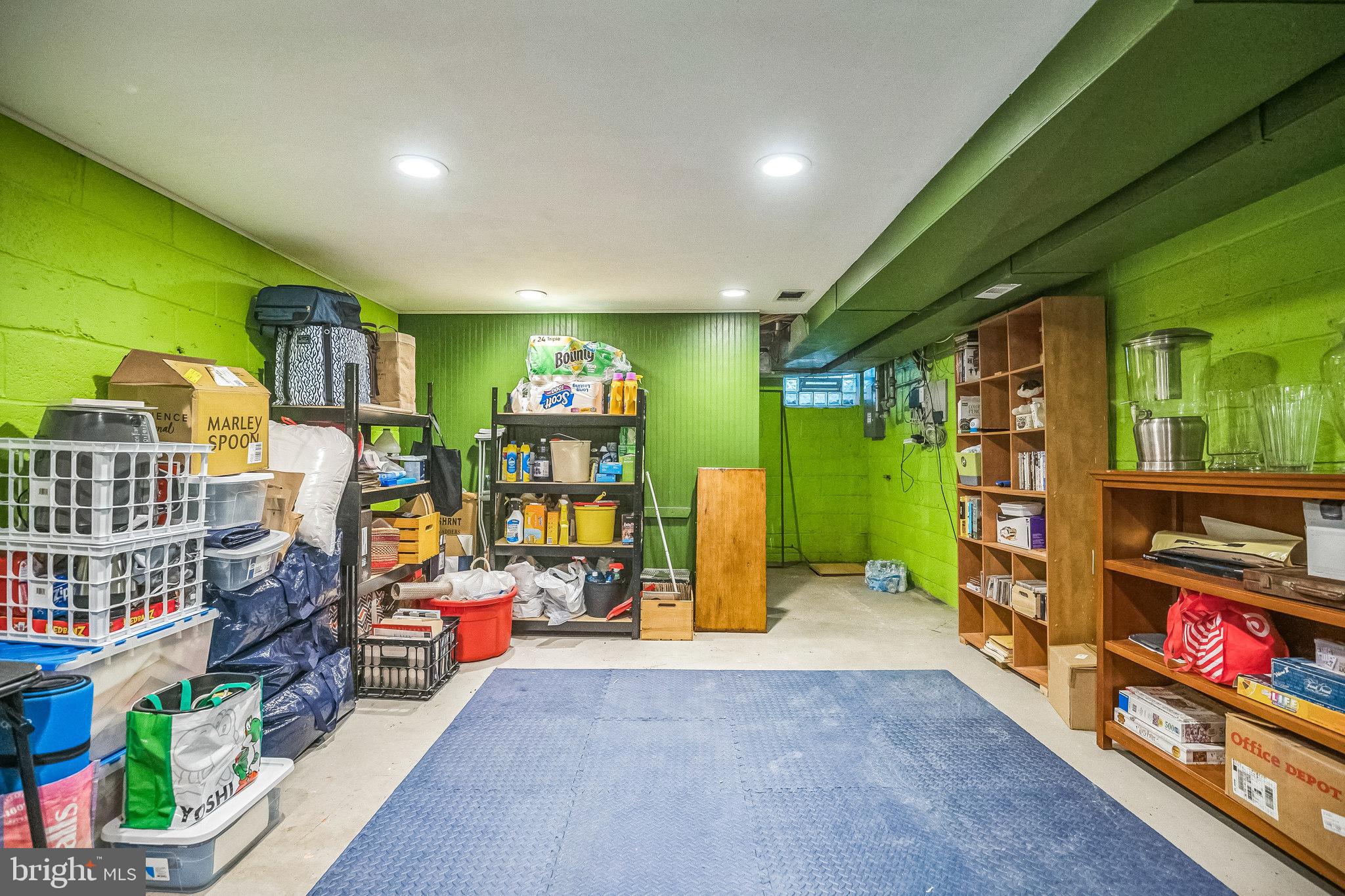 1737 HOLMES ROAD