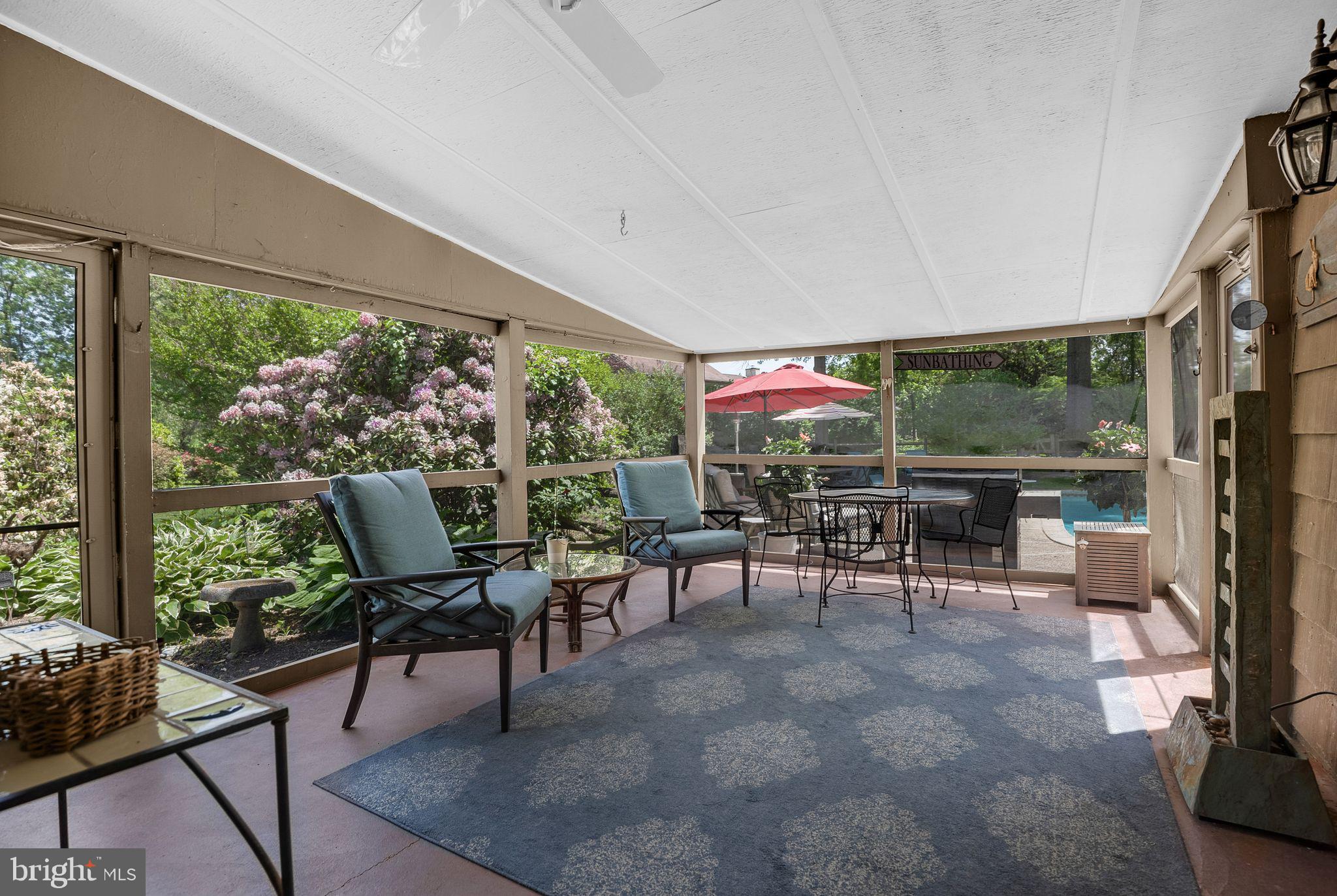 1737 HOLMES ROAD