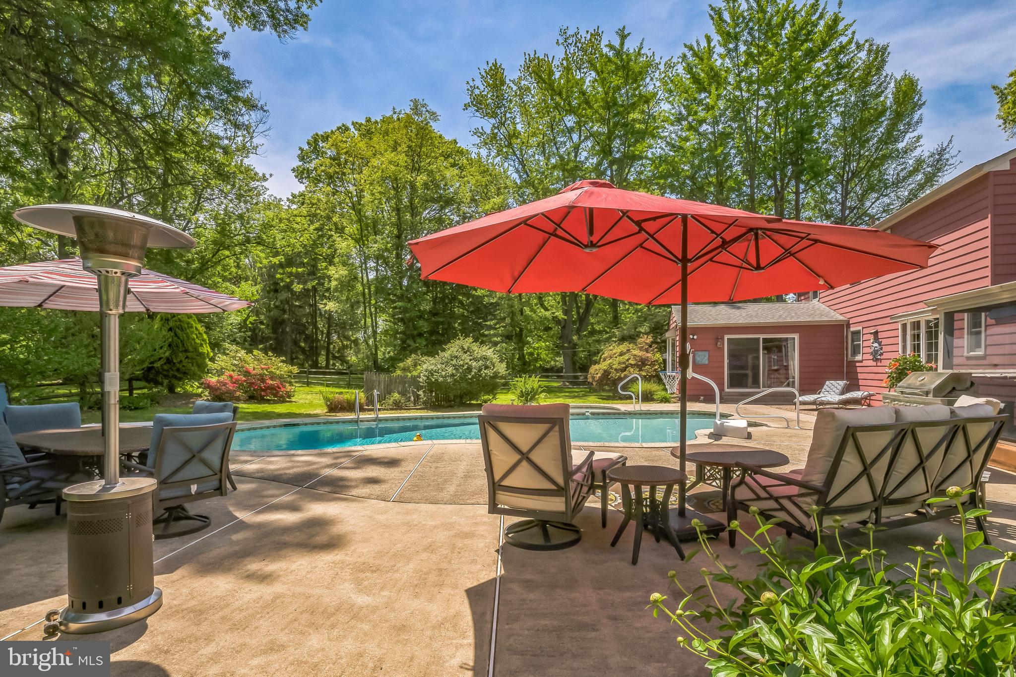 1737 HOLMES ROAD