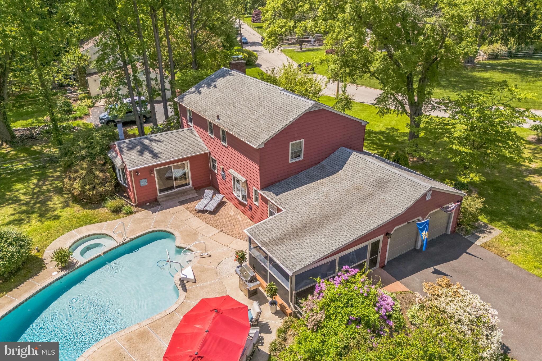 1737 HOLMES ROAD