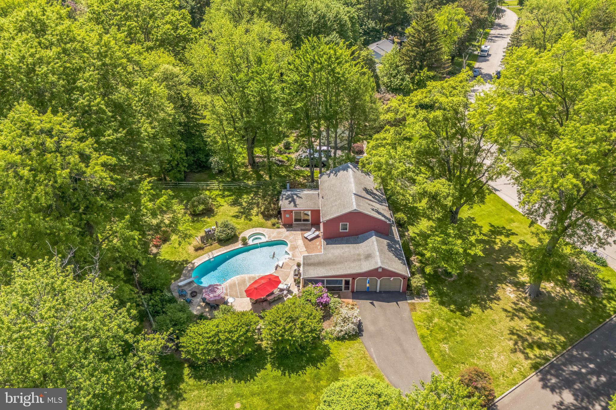 1737 HOLMES ROAD