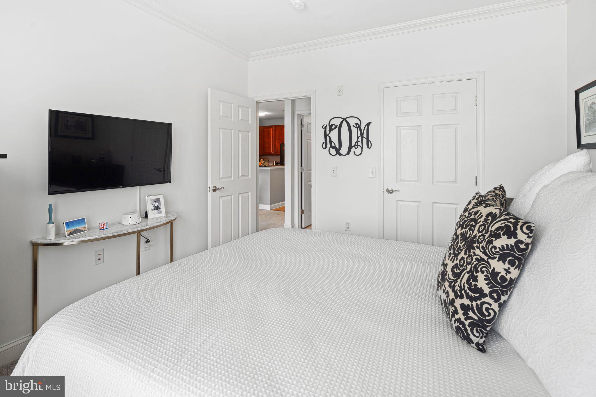 200 W ELM STREET 1315