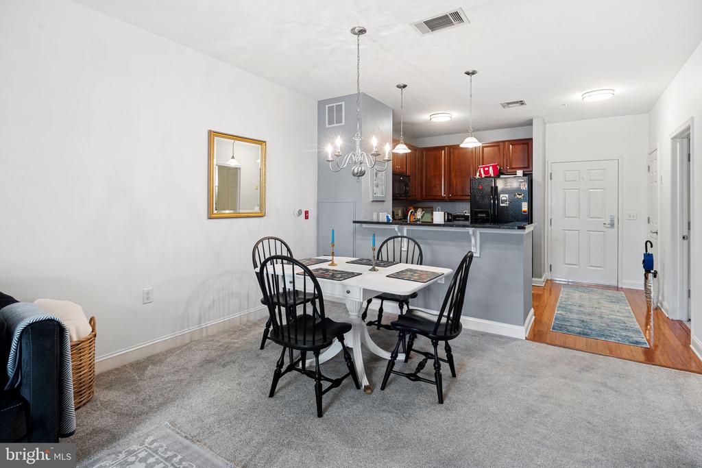 200 W ELM STREET 1315