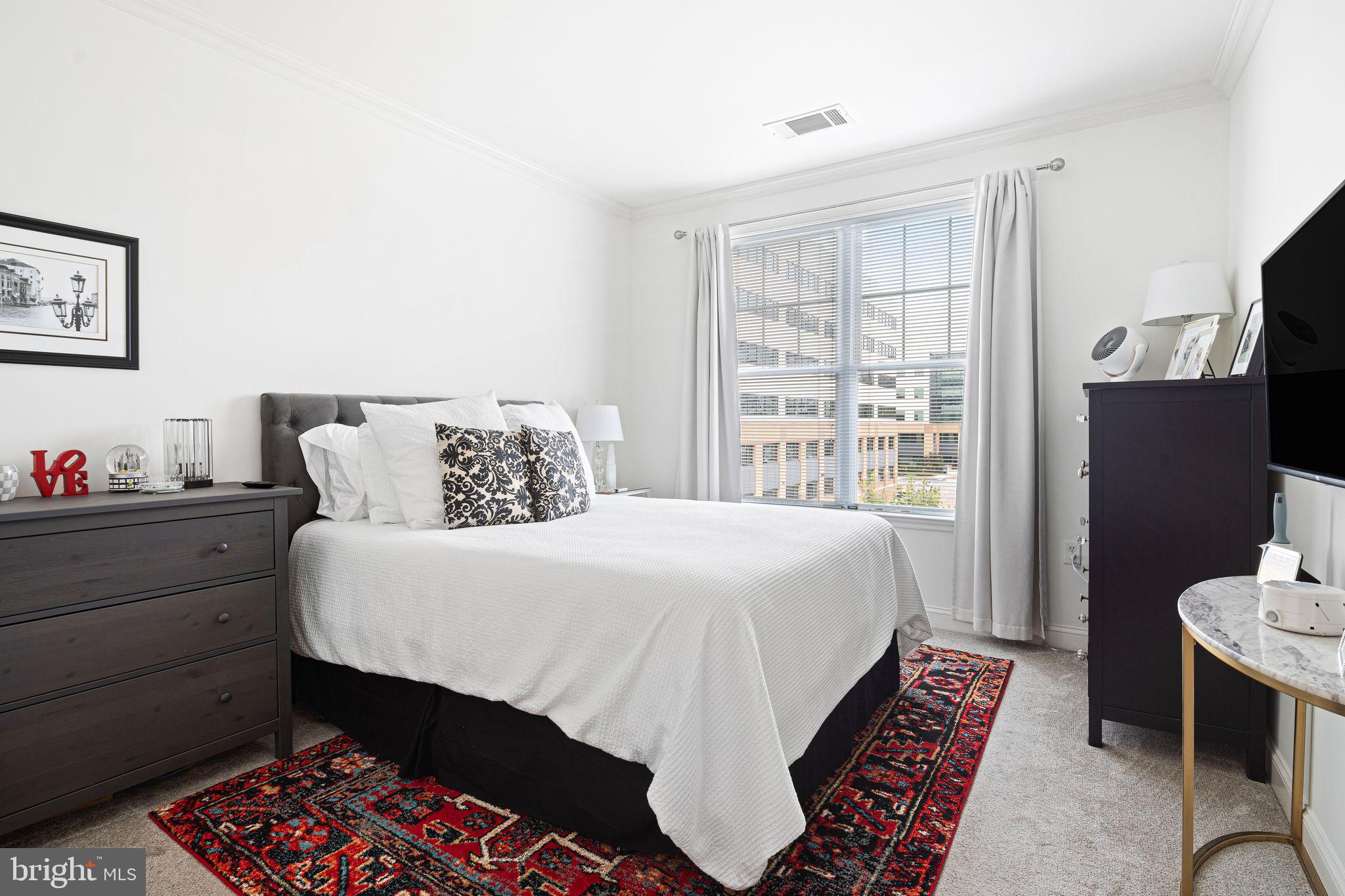 200 W ELM STREET 1315
