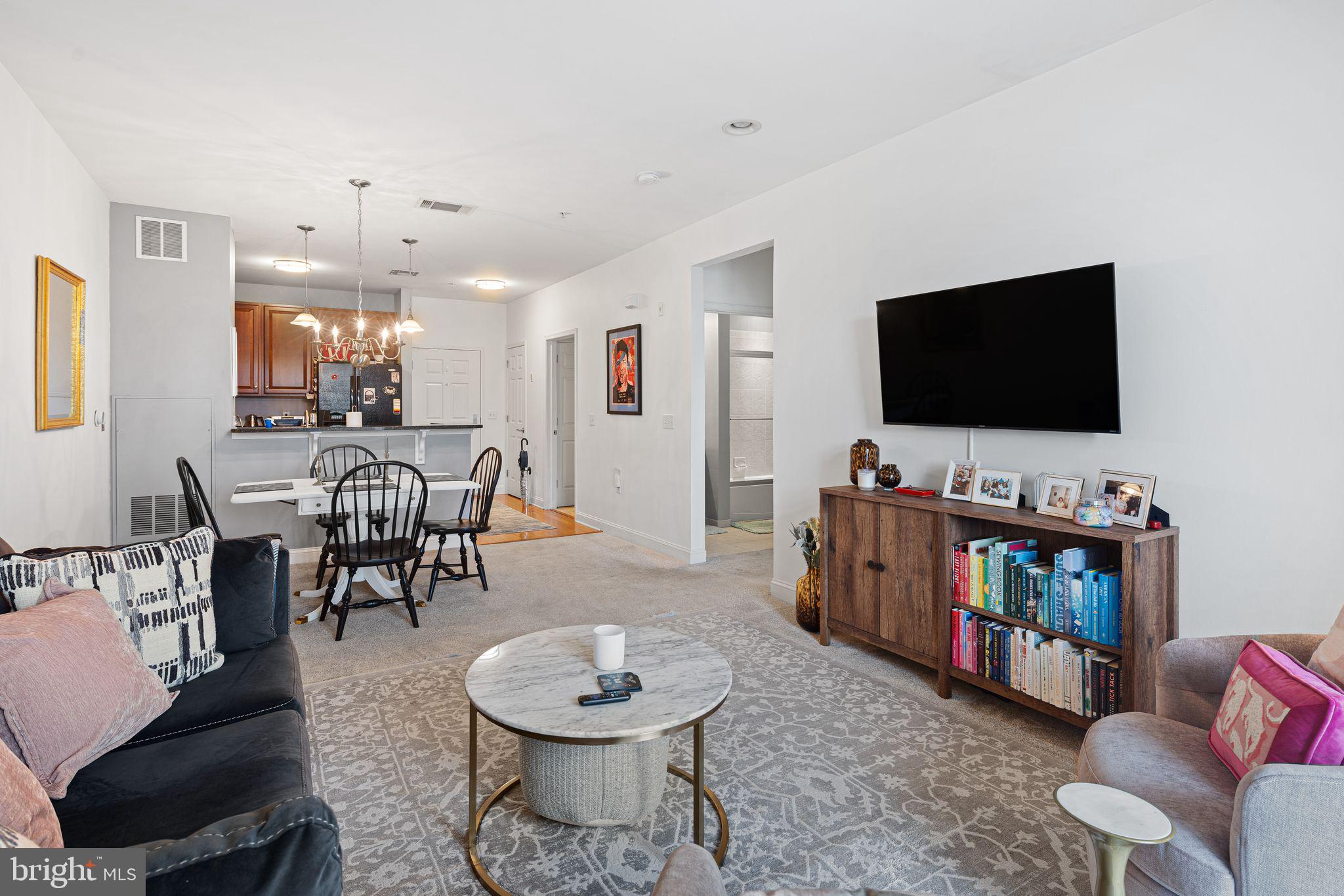200 W ELM STREET 1315