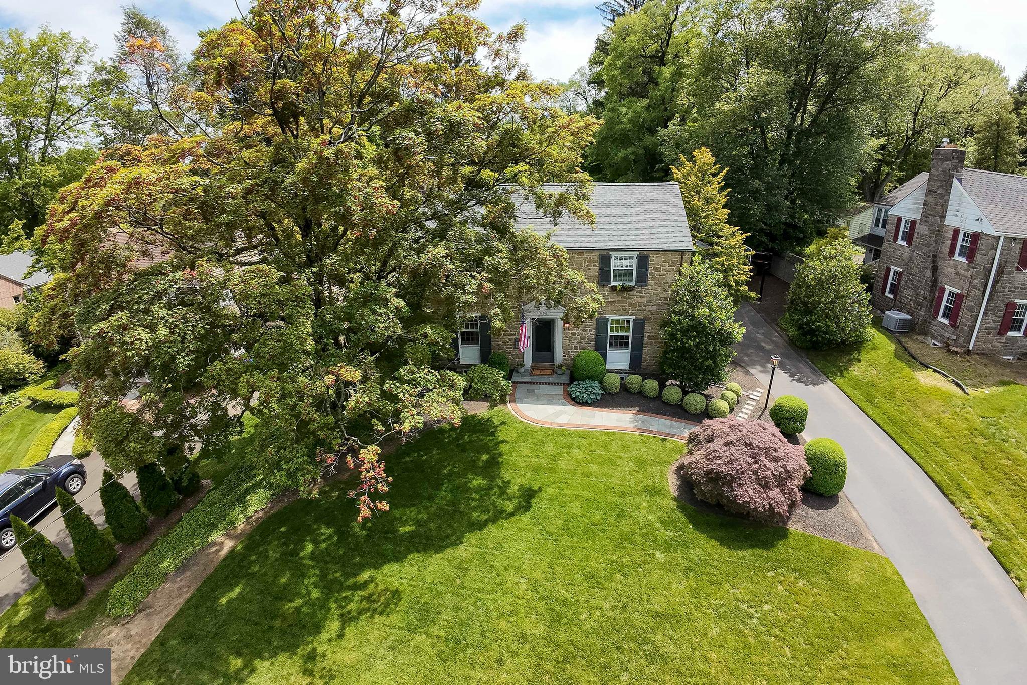 554 TWICKENHAM ROAD