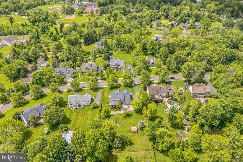 1029 SPRINGHOUSE DRIVE