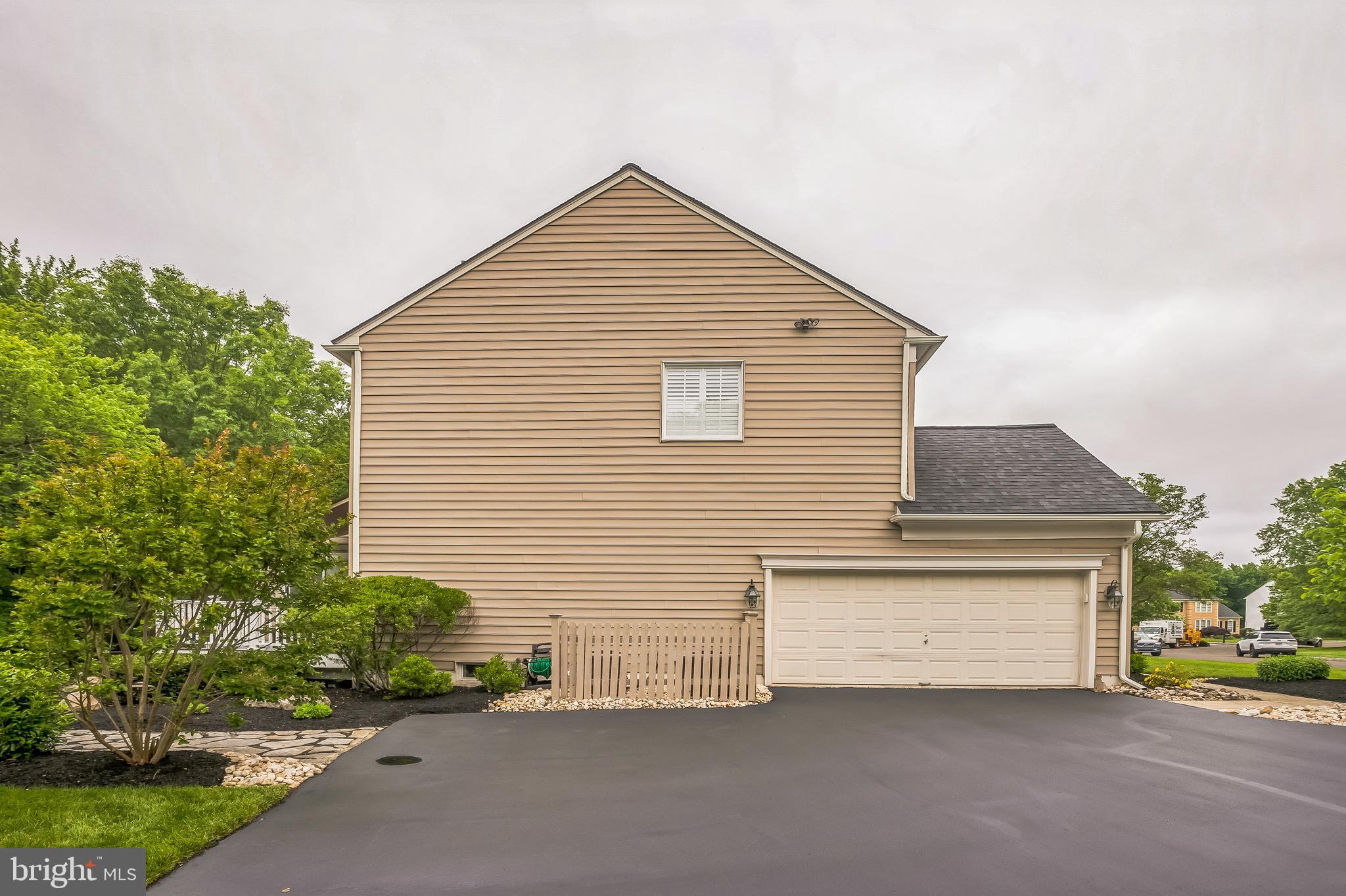 262 RUNNING WATER COURT