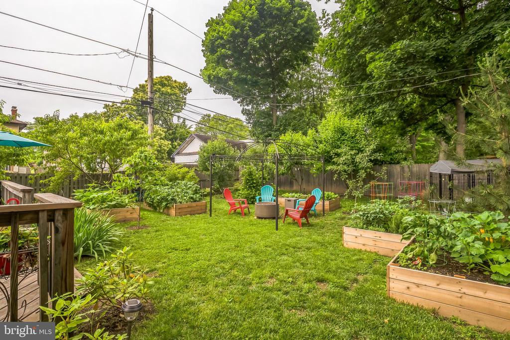 414 EDGLEY AVENUE