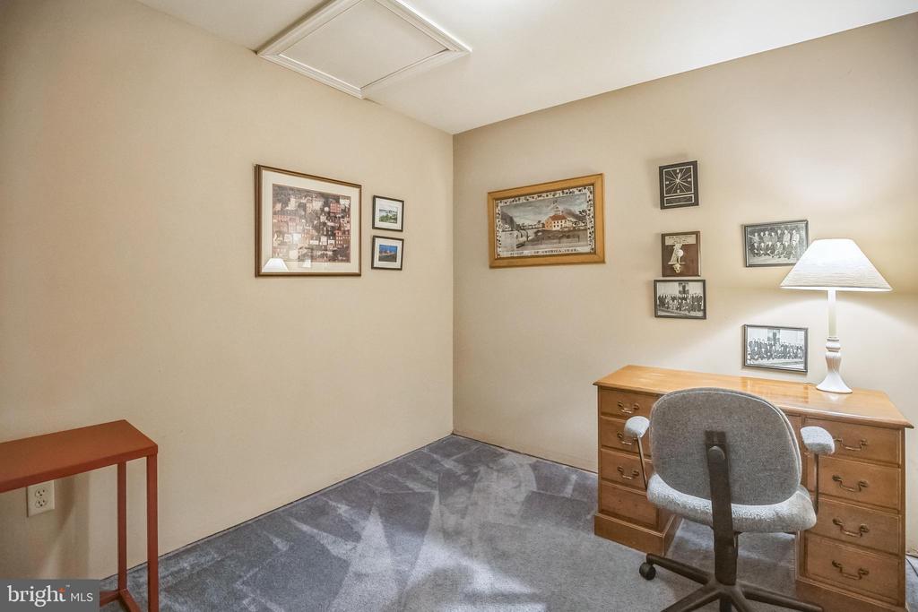 3132 ARBOUR GREEN COURT