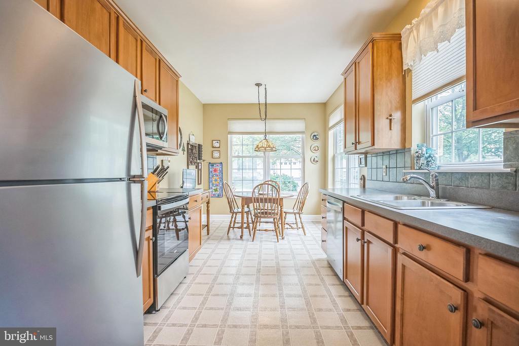 3132 ARBOUR GREEN COURT