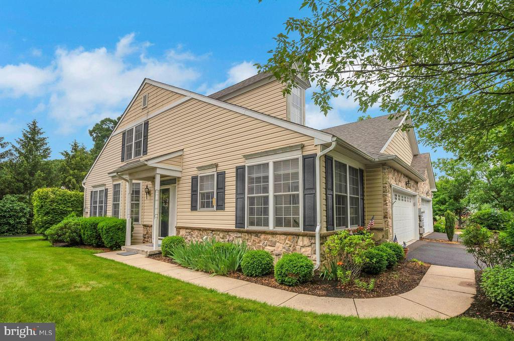 3132 ARBOUR GREEN COURT