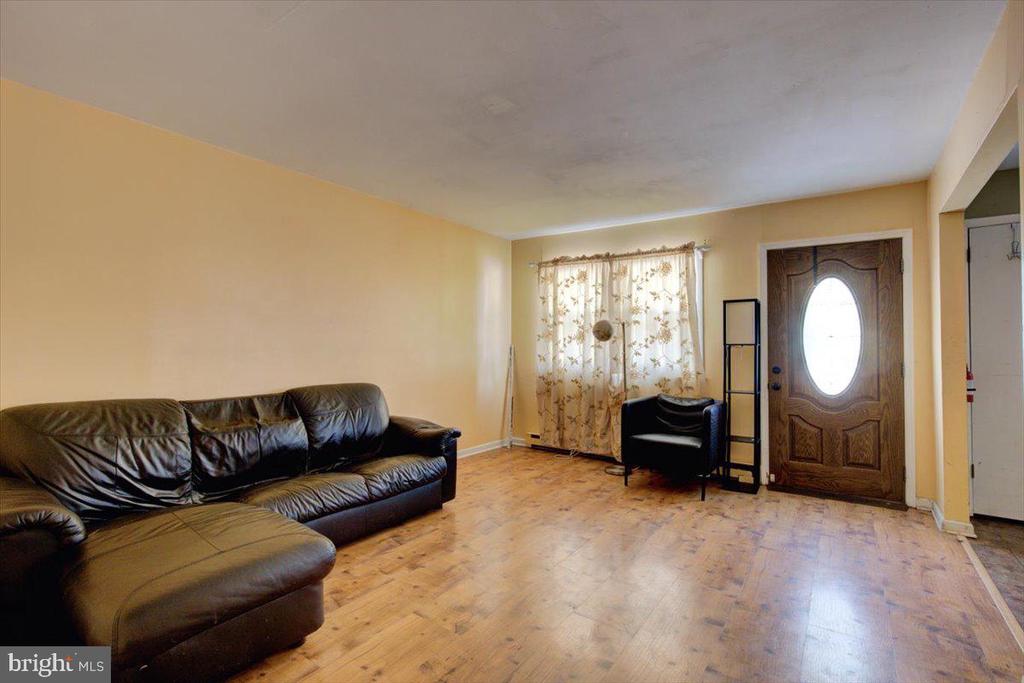 2539 JENKINTOWN ROAD 103