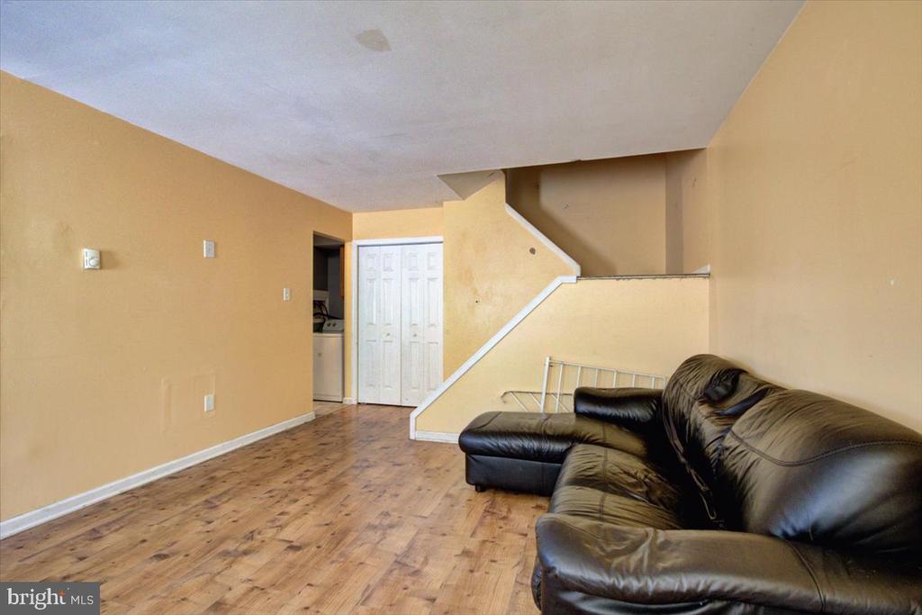 2539 JENKINTOWN ROAD 103