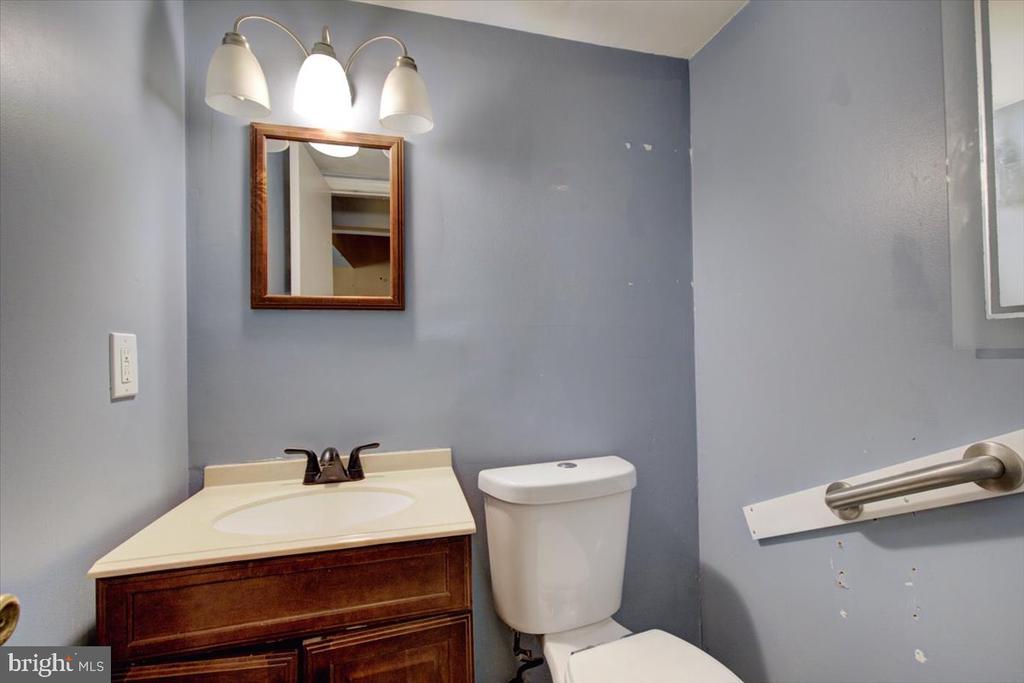 2539 JENKINTOWN ROAD 103