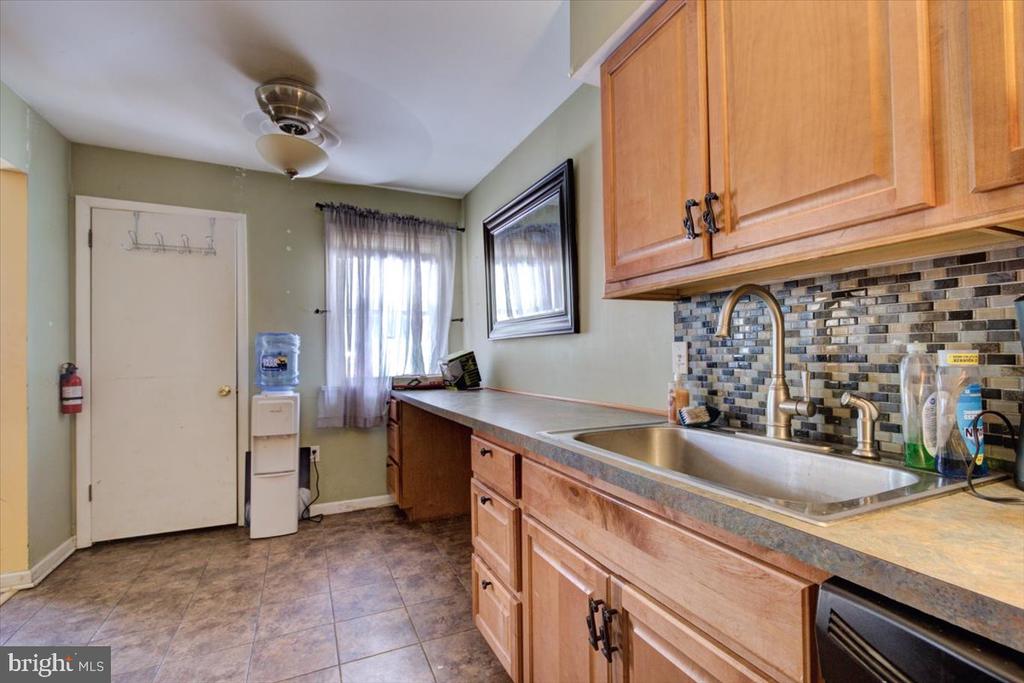 2539 JENKINTOWN ROAD 103