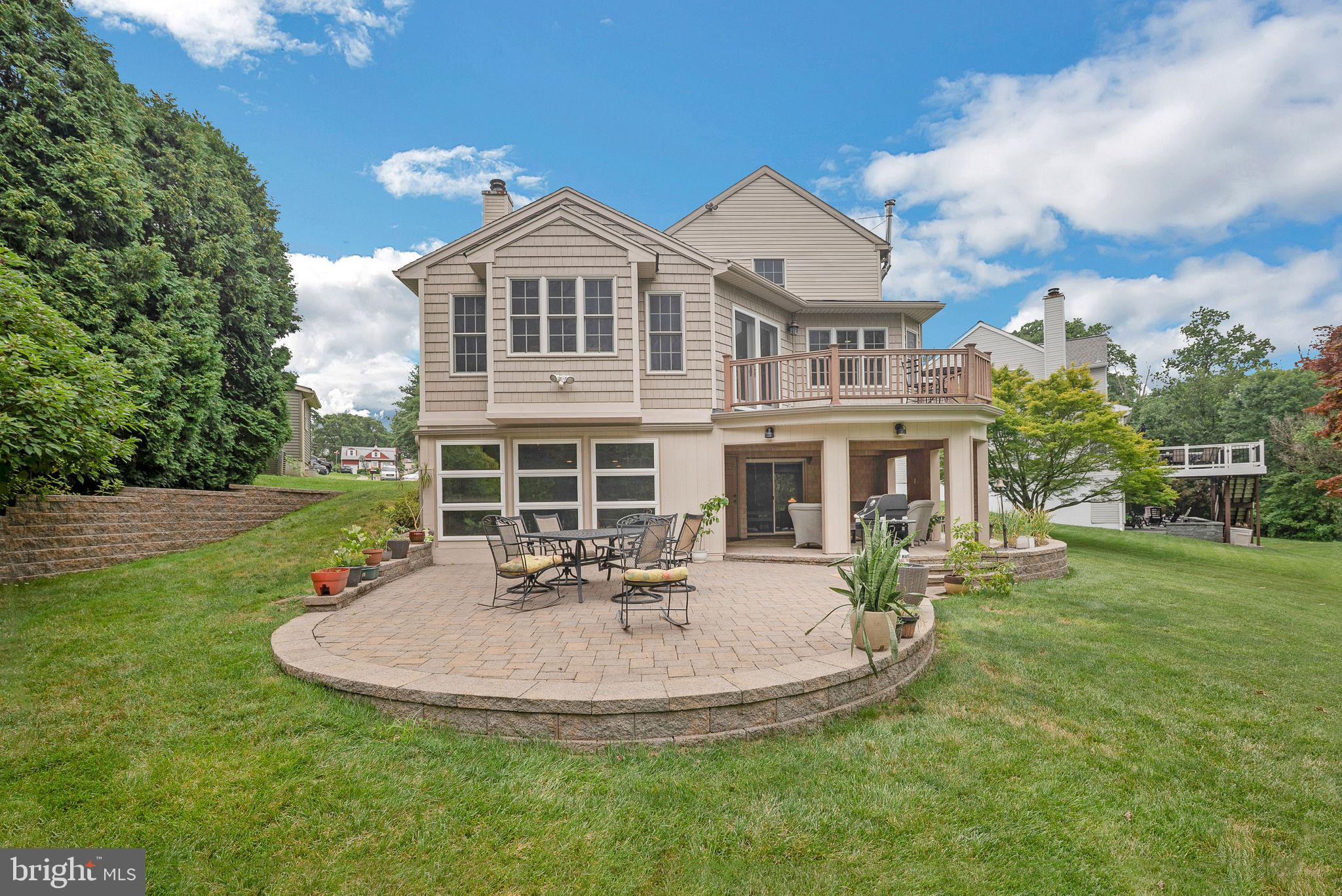 1049 RYANS CIRCLE