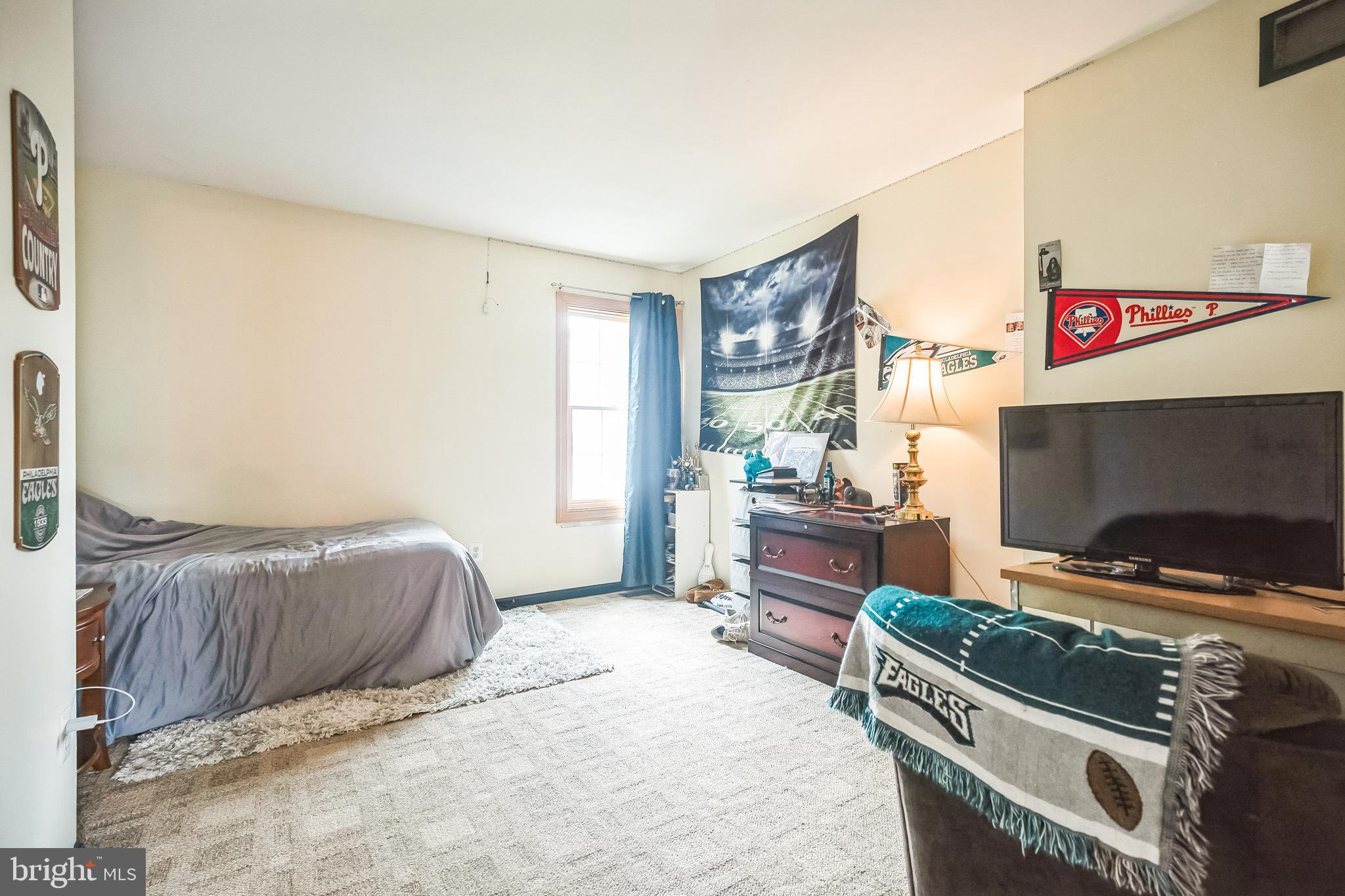 1049 RYANS CIRCLE