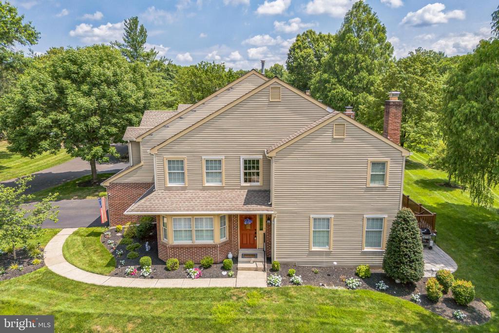 305 BANGOR LANE