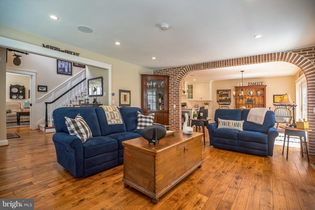305 BANGOR LANE