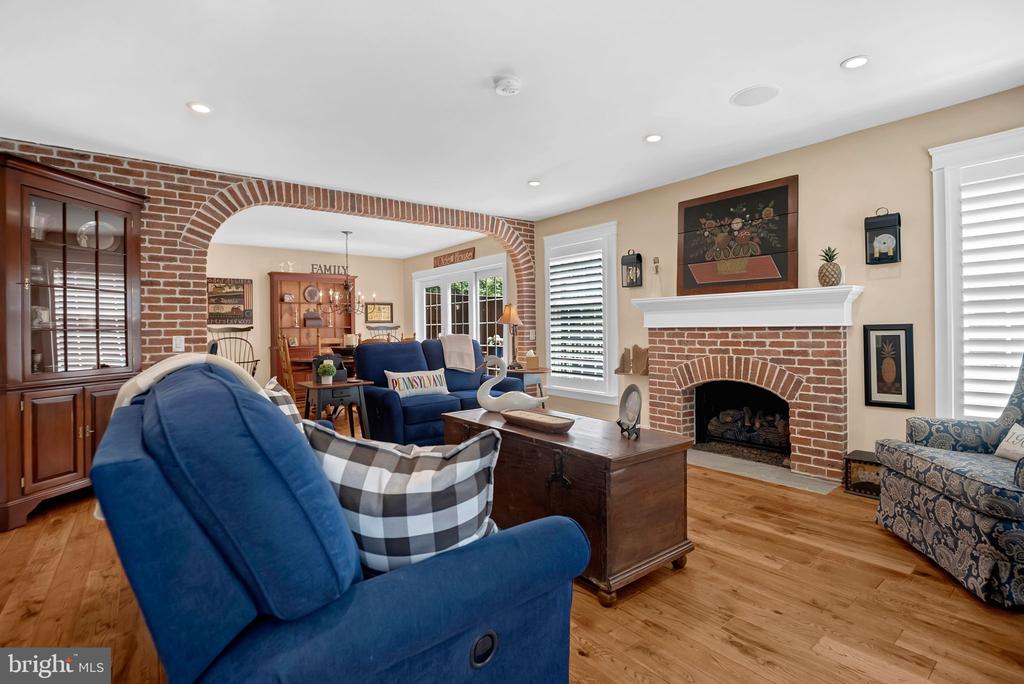 305 BANGOR LANE