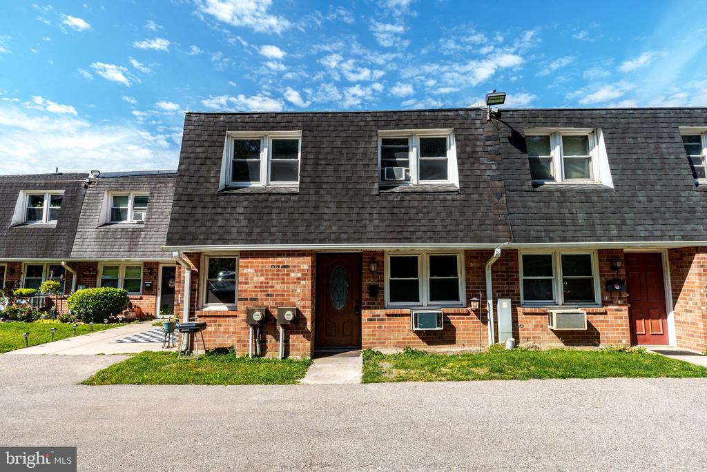 2539 JENKINTOWN ROAD 103
