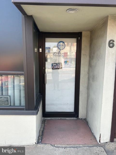 6 S EASTON ROAD