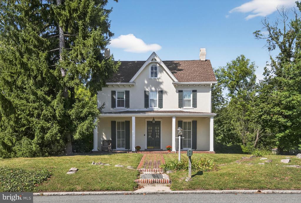 133 MARYWATERSFORD ROAD
