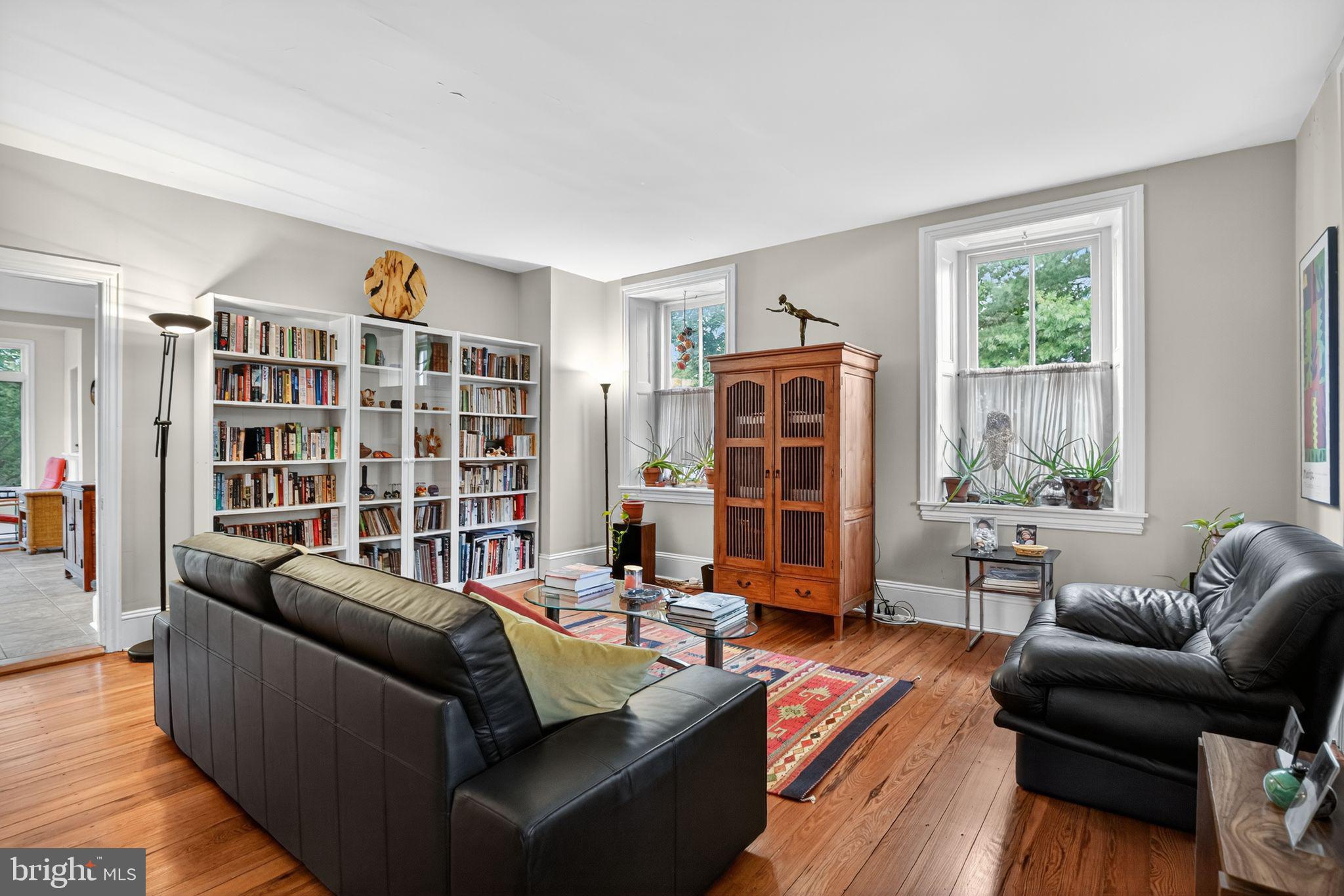 133 MARYWATERSFORD ROAD