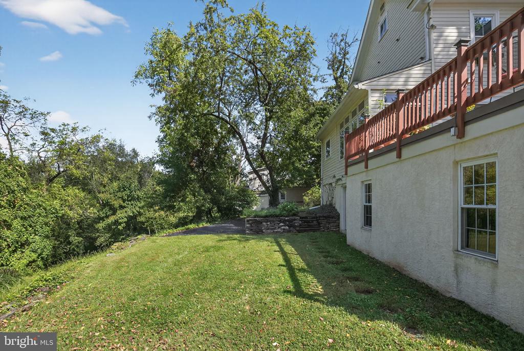 133 MARYWATERSFORD ROAD