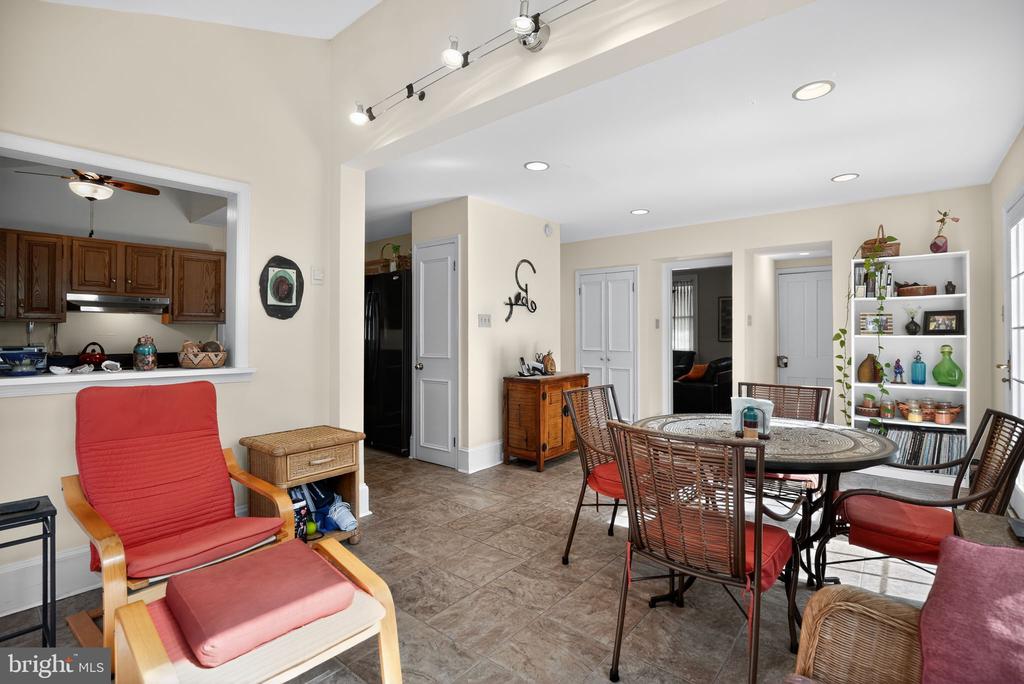 133 MARYWATERSFORD ROAD