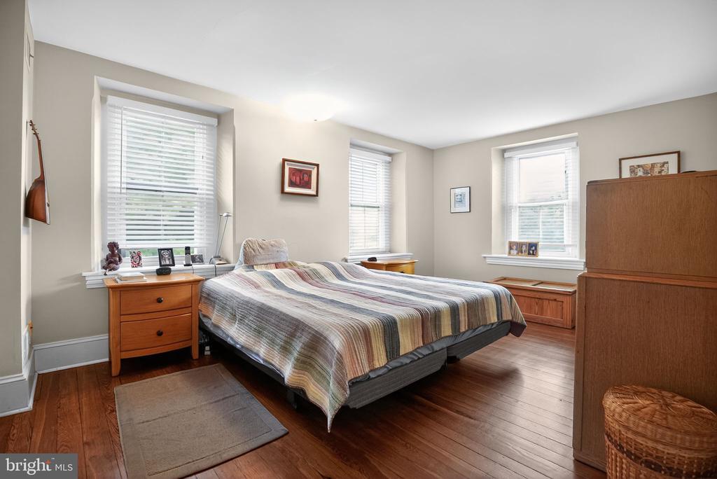 133 MARYWATERSFORD ROAD