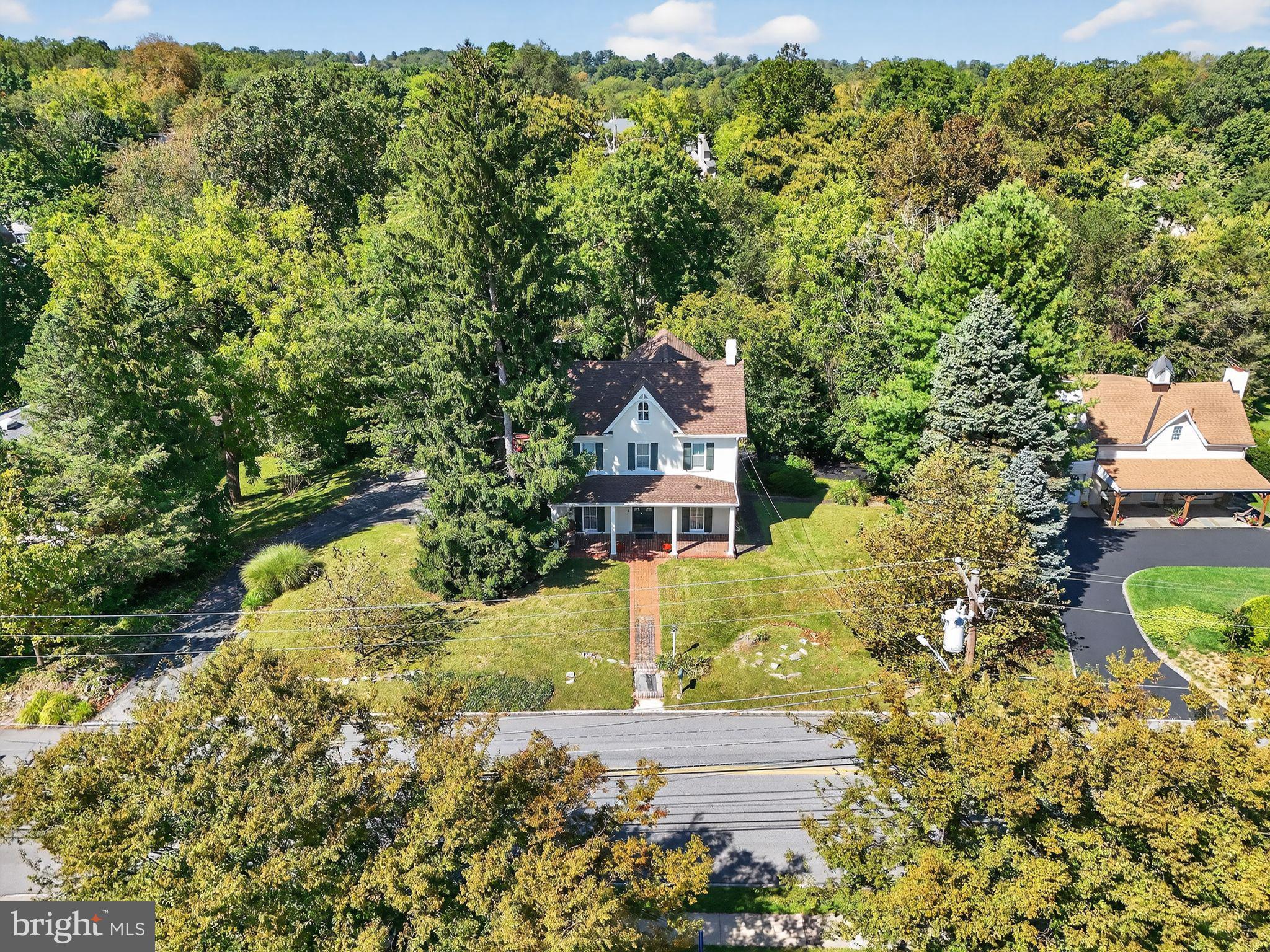 133 MARYWATERSFORD ROAD
