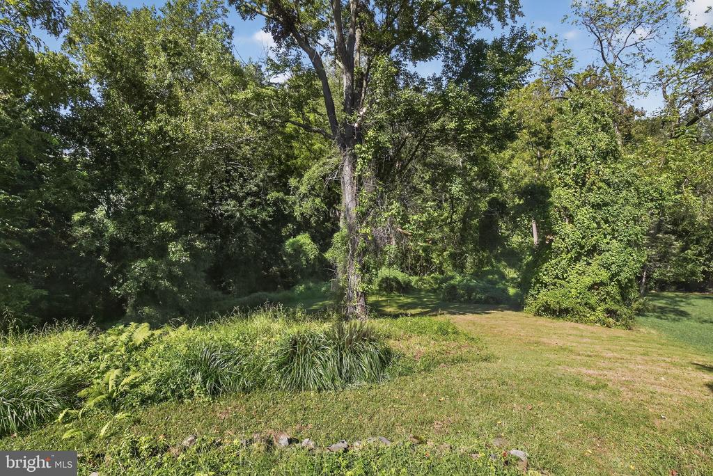 133 MARYWATERSFORD ROAD